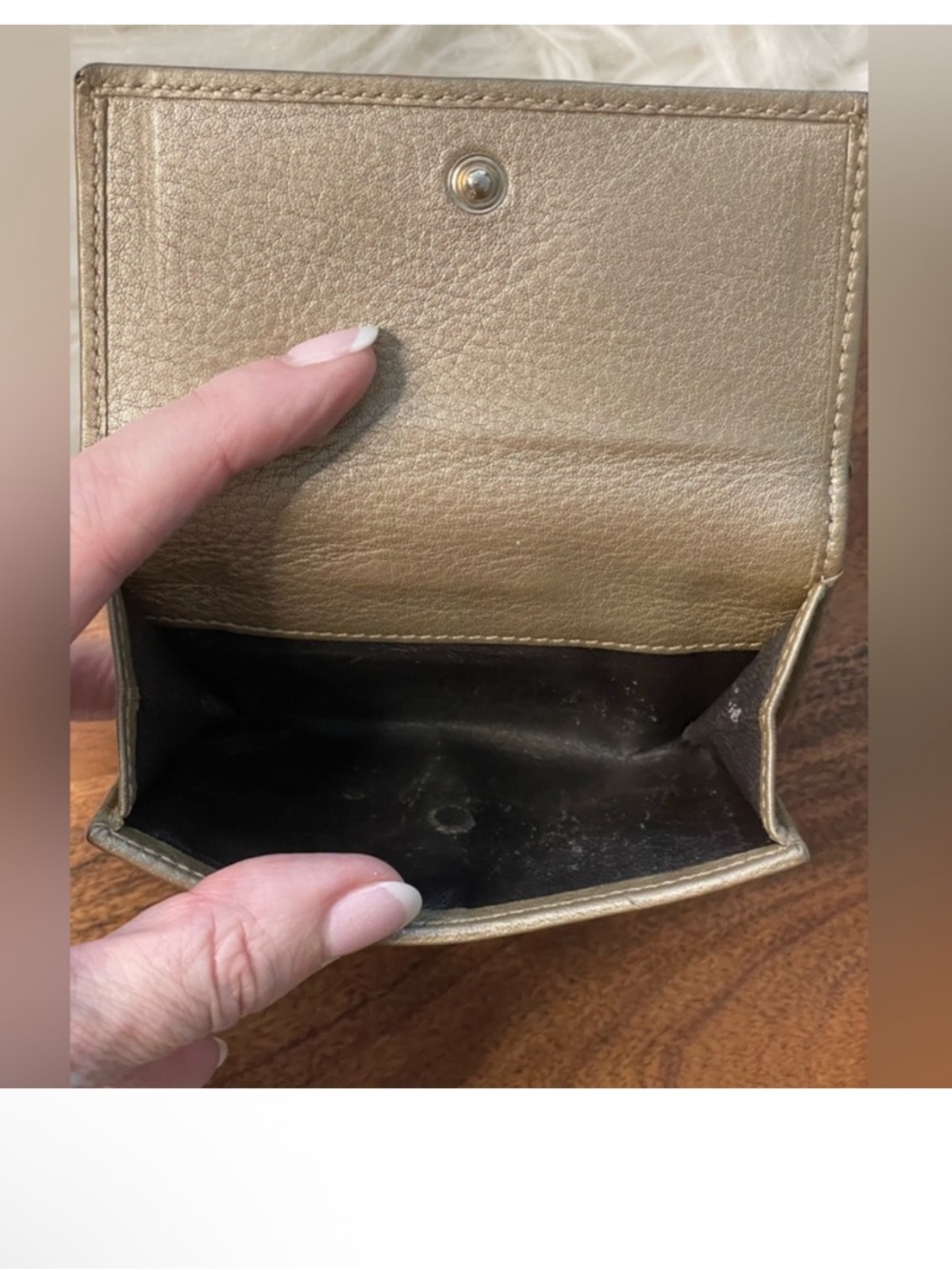 ✨ Diva’s essentials👆AUTHENTIC GUCCI BAMBOO TASSEL WALLET | Beige Taupe✨ - Picture 8 of 15